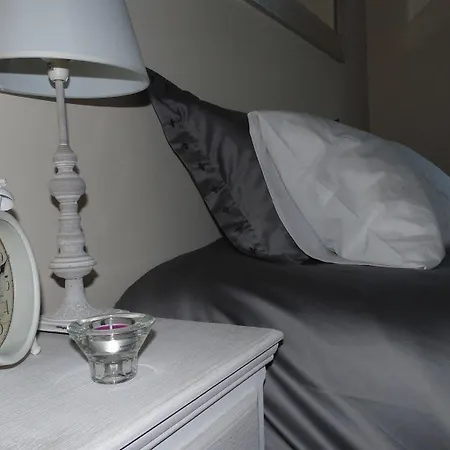 Hostal We Love *